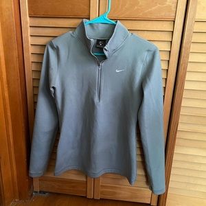 NikePro Gray Therma-FIT quarter zip; size small